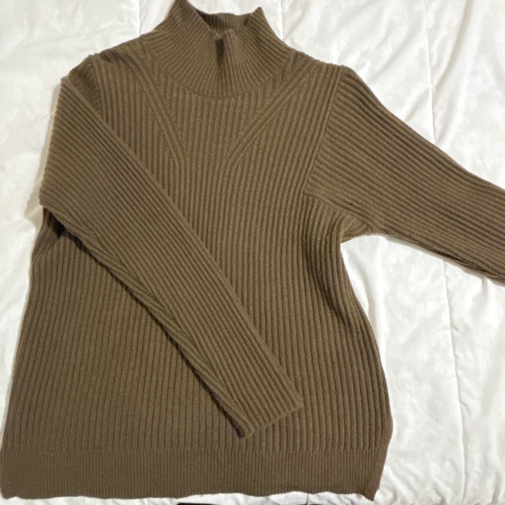 Banana Republic sweater